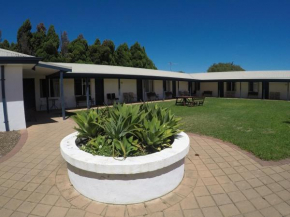 Гостиница Busselton Ithaca Motel  Бюссельтон